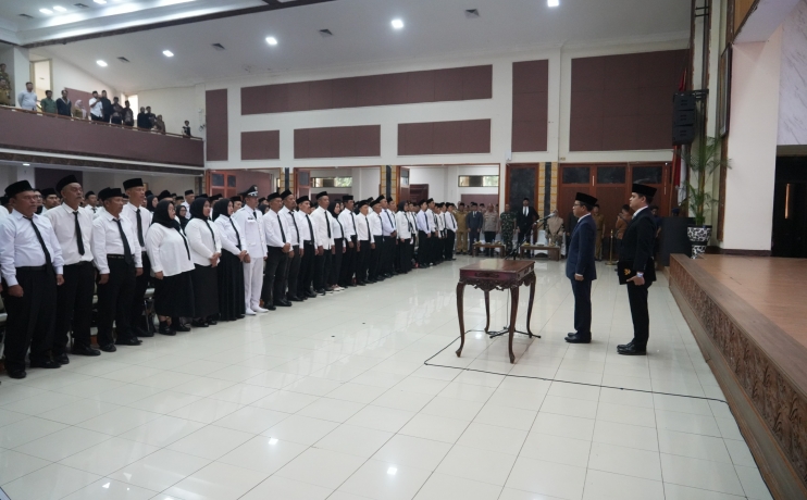 260904184405-bupat.jpg